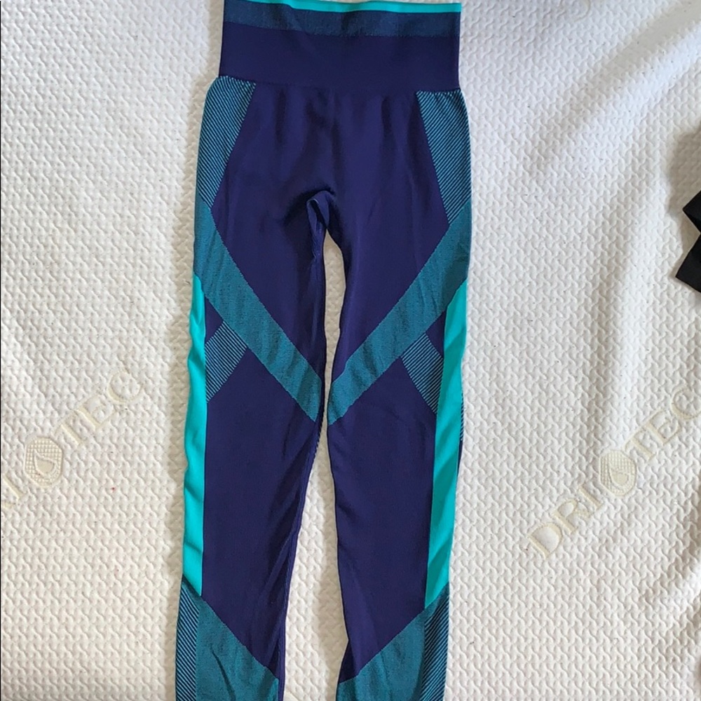 Victoria Secret Pink leggings